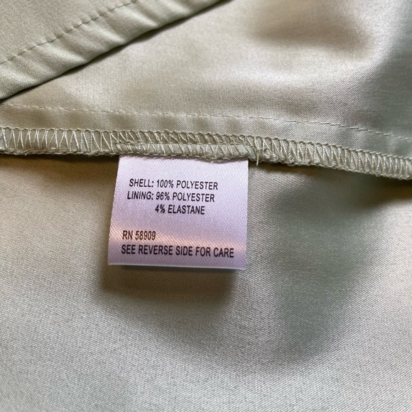 Alex Marie "Hallie" Green Palm Print V-Neck Chiffon Long Sleeve Maxi Dress - Picture 12 of 12